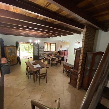 Lumiar Colonial Chalet: Riverside Retreat with Private Deck Exterior photo