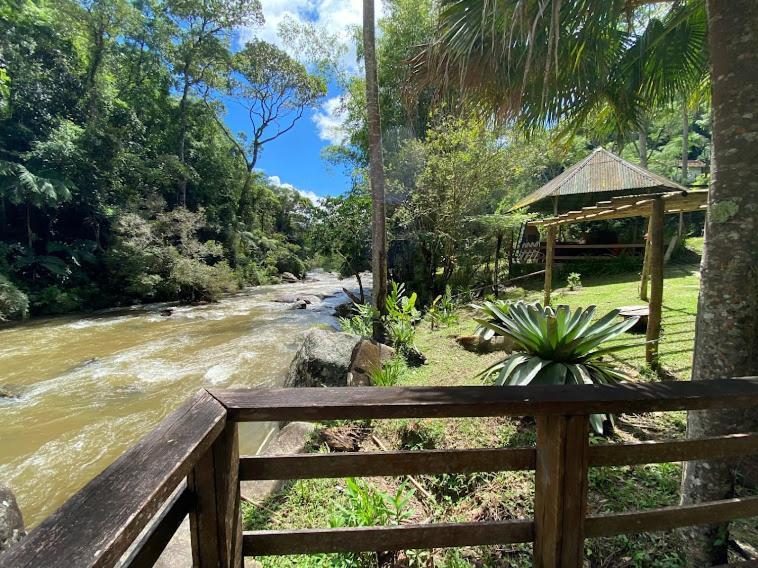 Lumiar Colonial Chalet: Riverside Retreat with Private Deck Exterior photo