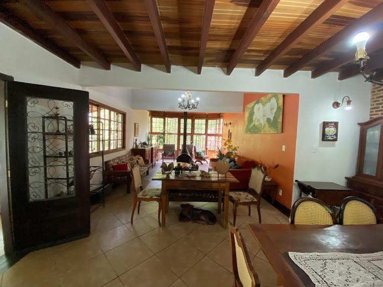 Lumiar Colonial Chalet: Riverside Retreat with Private Deck Exterior photo