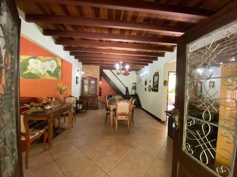 Lumiar Colonial Chalet: Riverside Retreat with Private Deck Exterior photo